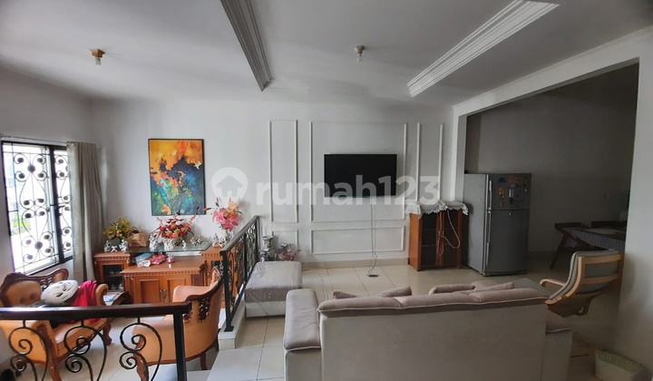 Dijual Murah Rumah Bagus Siap Huni 3 Lantai di Gading Grande Residence Kelapa Gading Jakarta Utara 2