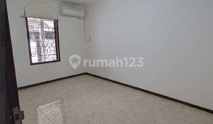 Affordable Rent Tidy Move-in Ready House in Kelapa Gading Near Kelapa Gading Mall Mkg 2