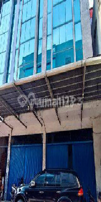 For Sale 4-Story Row Shophouse in Kota Tua Jakarta Area, Pinangsia Taman Sari 2