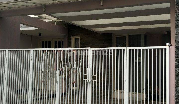 Rumah Kebonsari Elveka Minimalis Row 2 Mobil 1