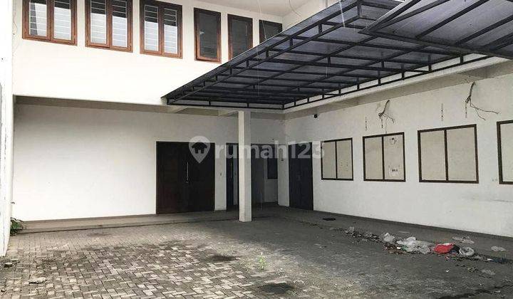  Disewakan Rumah Usaha Jl.ambengan Strategis, Tengah Kota 1