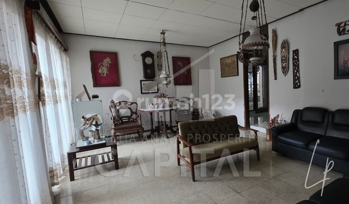 Turun Harga Rumah Besar Dan Luas Cocok Untuk Rumah Kost di Gegerkalong 2