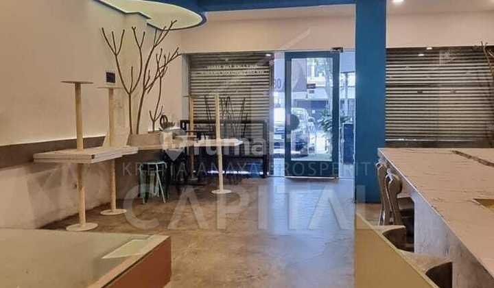 Land Count House Strategic Location Suitable for Business Mainroad Abdurahman Saleh