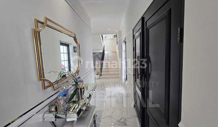 Rumah Bagus Lux dengan Design American Modern di Cluster One Gate Gegerkalong 2