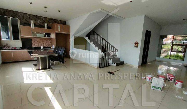 Rumah Modern Minimalis 3 lt Semi Furnished 2 Muka dari Cipedes dan dari Komplek Setrasari 1