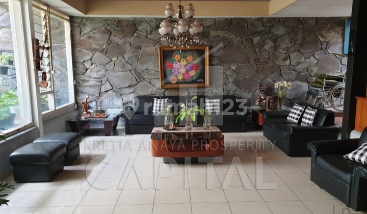 Rumah Luas Asri Dan Terawat Siap Huni di Bandung Barat Rumah Luas Asri Dan Terawat Siap Huni di Bandung Barat