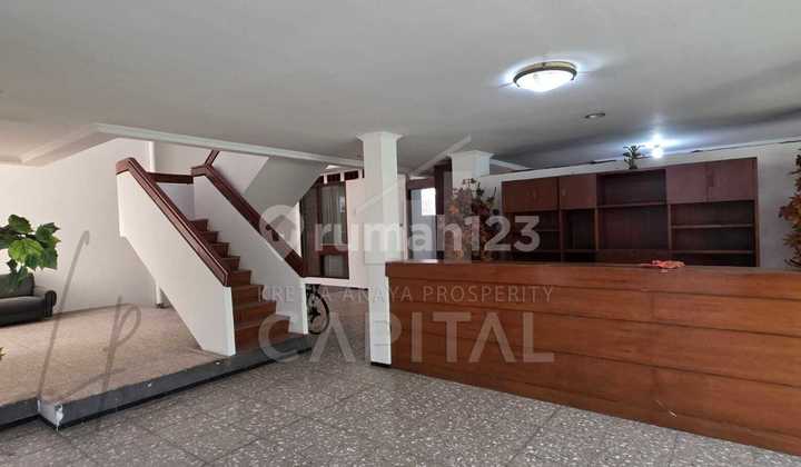 Residential House in Sayap Riau, Spacious and Well-Maintained Residential House in Sayap Riau, Spacious and Well-Maintained