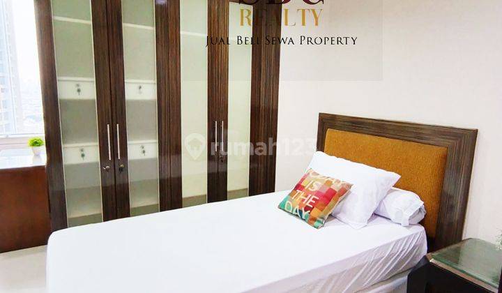 ruang keluarga disewakan unit apartemen kondominium taman