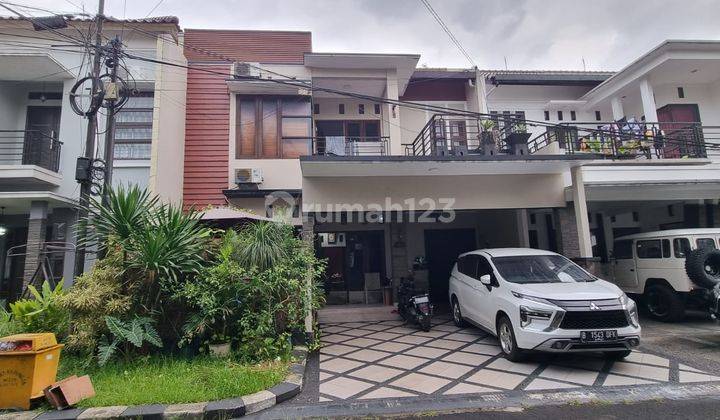 Rumah 2 Lantai Lokasi Strategis di Pesona Khayangan Juanda, Depok 1