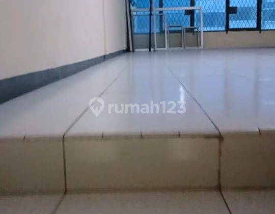 Ruko Teluk Gong Jalan Raya, 300m², 3 Lantai 2