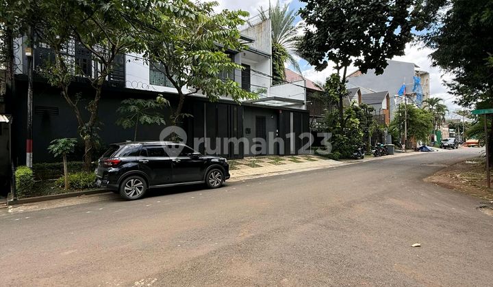 Rumah Kebayoran Baru Jakarta Selatan