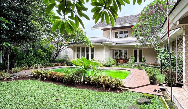 House with Strategic Location, Large Land and Big 2-Storey Building in Bangka Kemang 2