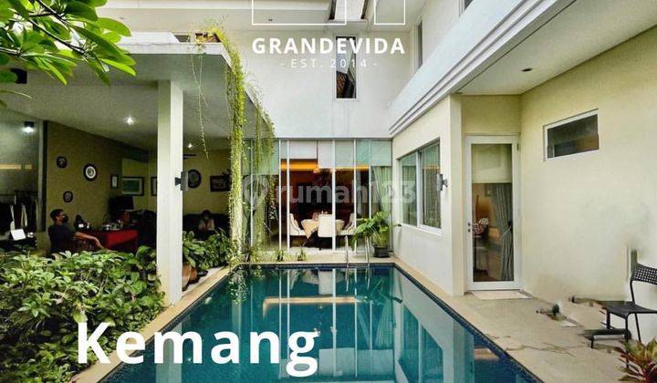 Rumah Sangat Terawat Dan Siap Huni Layout Bagus Ada Swimming Pool At Kemang Timur 1