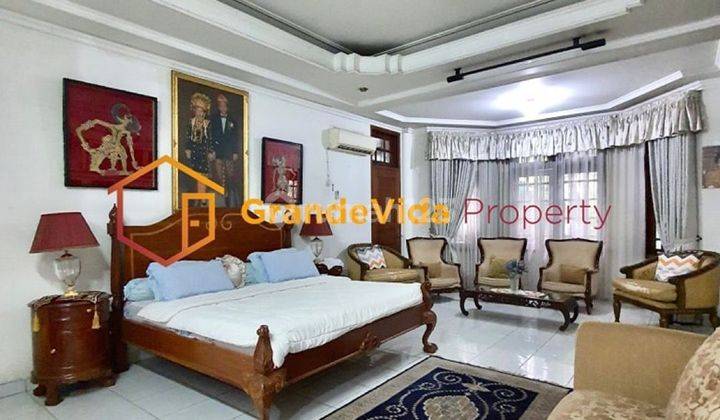 Harga Menarik Rumah Mewah Design Classic Halaman Luas Rindang Dan Asri 2