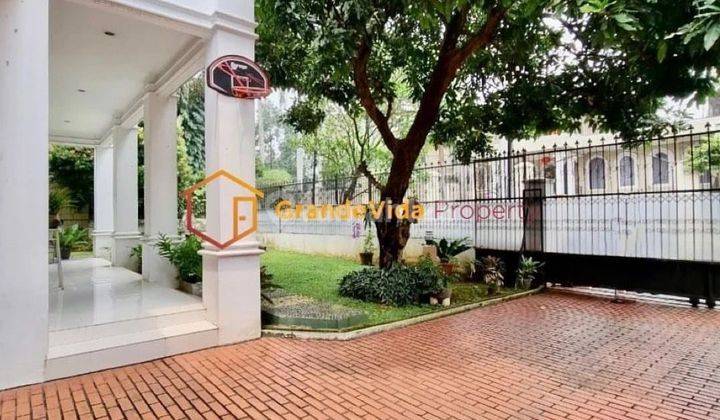 Rumah Mewah Dan Terawat Design Classic Halaman Luas At Sekolah Duta 2