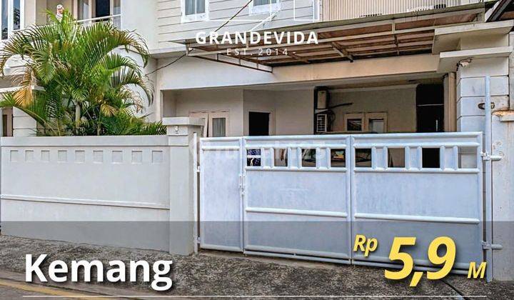 Rumah Minimalis Bangunan 2 Lantai Lokasi Strategis At Kemang Selatan Jalan Lebar Dalam Komplek Besar 1