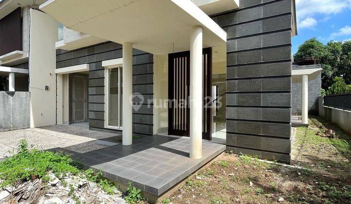 Rumah Baru Dalam Komplek Posisi Hook Bangunan 2 Lantai Dekat Ke Mrt Station At Abdul Majid 2