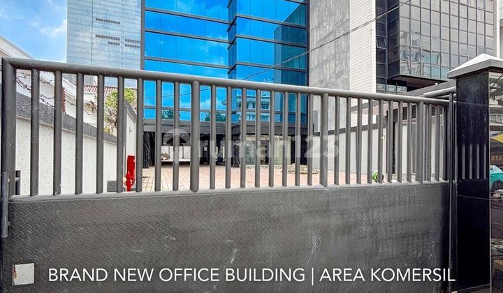Gedung Kantor Brandnew Siap Huni Area Komersil Akses Bagus Dekat ke Pusat Kota