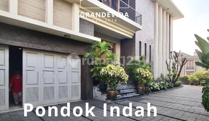Rumah Design Modern Classic House Siap Huni Dan Sangat Terawat At Jl Bukit Hijau