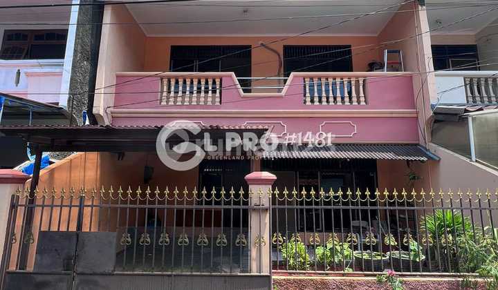 Dijual Rumah 2 Lantai di Grogol Jakarta Barat Bebas Banjir Lokasi Strategis Dekat Kemana-mana