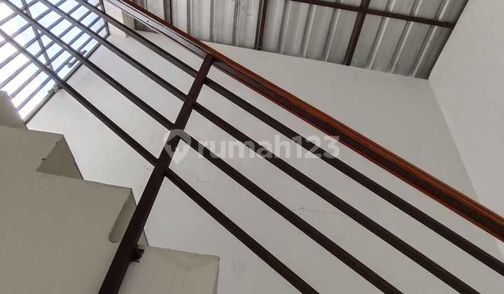 For Rent: Nice Shop House in Setrasari, North Bandung 2