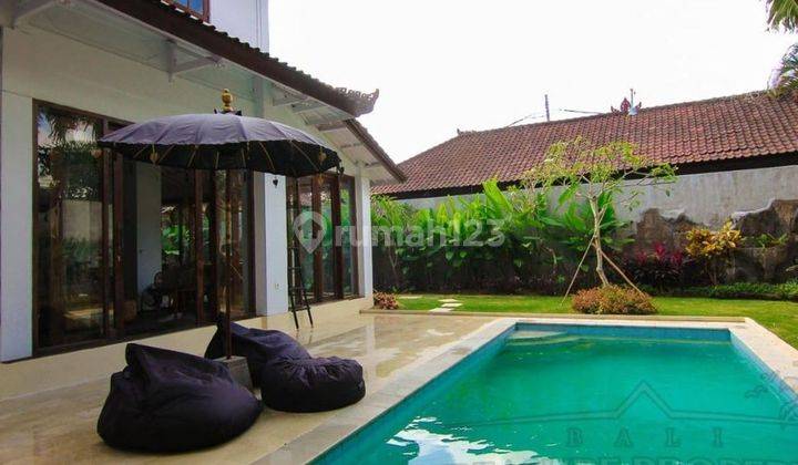 3 Bedrooms Villa Leasehold In Heart Seminyak 1