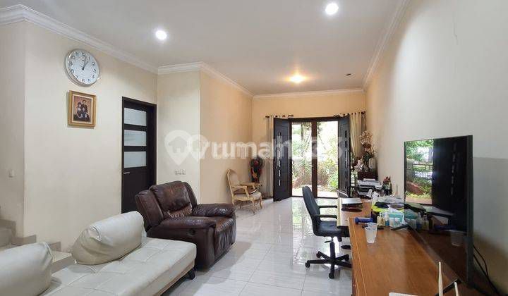 Rumah Depan Taman Cluster Baru Modern Di Permata Buana  