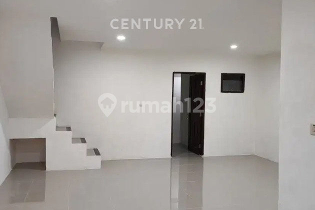 Disewakan Rumah Di Perumahan Taman Kota 