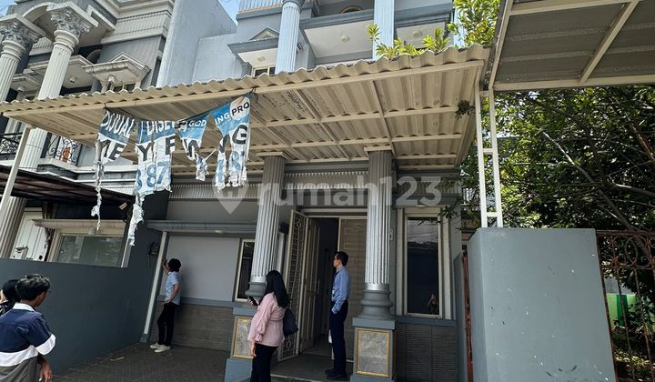 DIJUAL CEPAT RUMAH MURAH TAMAN SEMANAN 2.5 LANTAI