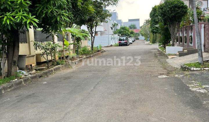 Rumah hitung tanah Intercon, Jakarta Barat - DS 1