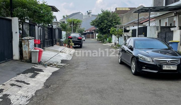 Rumah hitung tanah Intercon, Jakarta Barat - DS 2