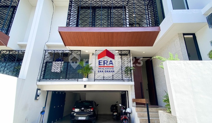 Di Jual 2 Rumah Brandnew Tropical Modern