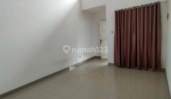 Rumah Bagus Unfurnished SHM di Jatiasih Bekasi, Bekasi 2