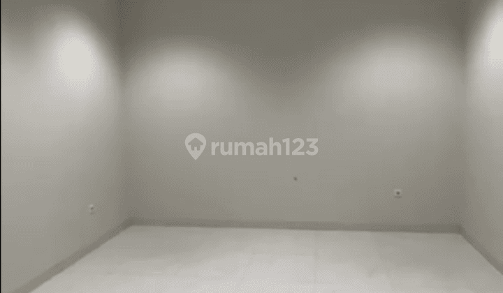 Rumah Bagus Siap Huni Unfurnished SHM di Meruya, Jakarta Barat 2