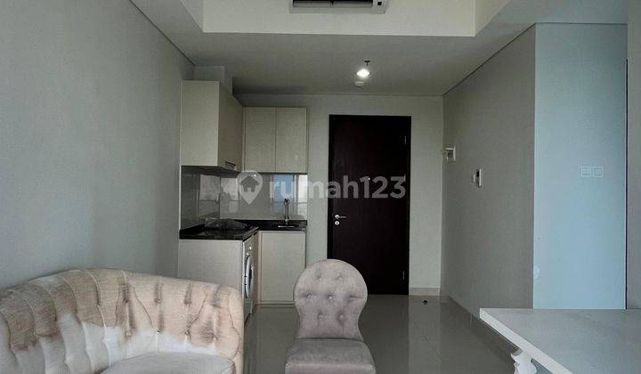 Apartement Puri Mansion 3 BR Semi Furnished Bagus 1