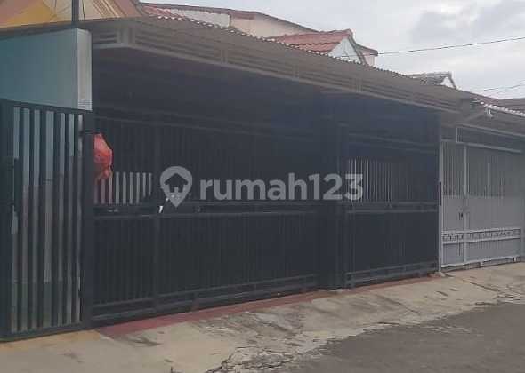 Dijual cepat Rumah siap huni di Taman Semanan Indah, Jakarta Barat. Dijual cepat Rumah siap huni di Taman Semanan Indah, Jakarta Barat.