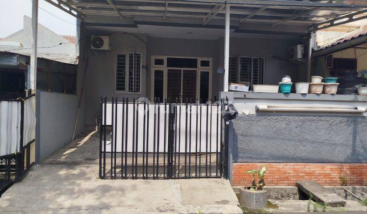 Rumah Bagus Unfurnished SHM di Bojong Indah, Jakarta Barat 1