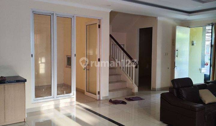 Rumah Kontrakan Bagus Furnished Daerah Gading Serpong, Tangerang 2