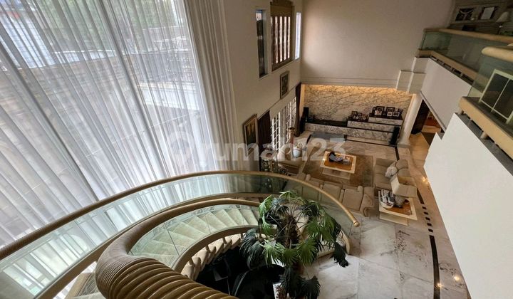Dijual Rumah Mewah Tenang Di Kuningan.  1