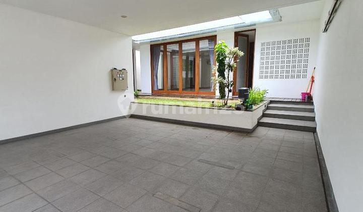 Sewa Rumah Bagus Menteng Parkir Luas Siap Huni 2