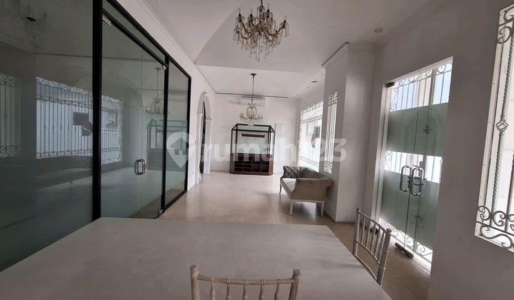 For Rent Mini Commercial Building in Kebayoran Baru. For Rent Mini Commercial Building in Kebayoran Baru.