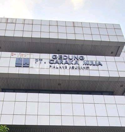 For Rent: 4-Story Office Building in Pejaten. For Rent: 4-Story Office Building in Pejaten.