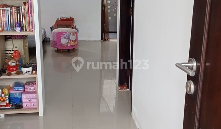 Modern minimalist strategic house with SHM 2