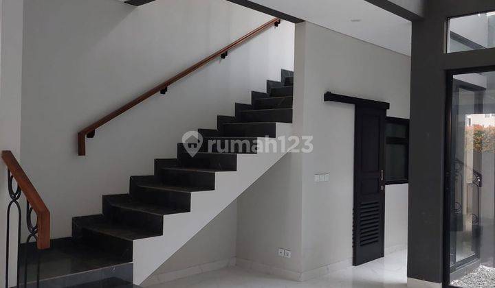 Rumah 2 Lantai Baru SHM di Villa Melati Mas Dkt Bsd Alam Sutera  2