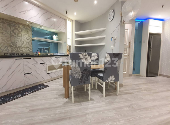 DISEWA APARTEMEN DI TAMAN KEMAYORAN CONDOMINIUM 3+1BR 2
