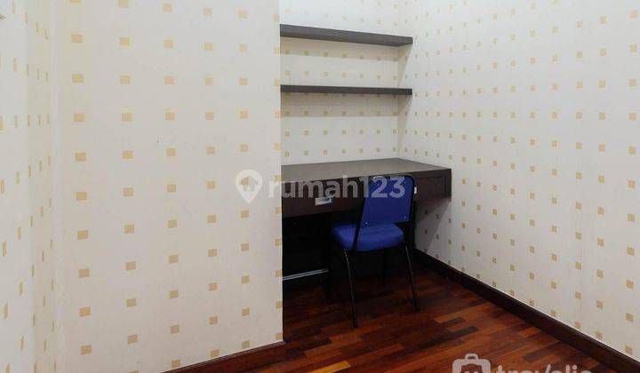 Disewa Apartemen Hampton Park 3 Kamar Tidur Bagus Furnished 2