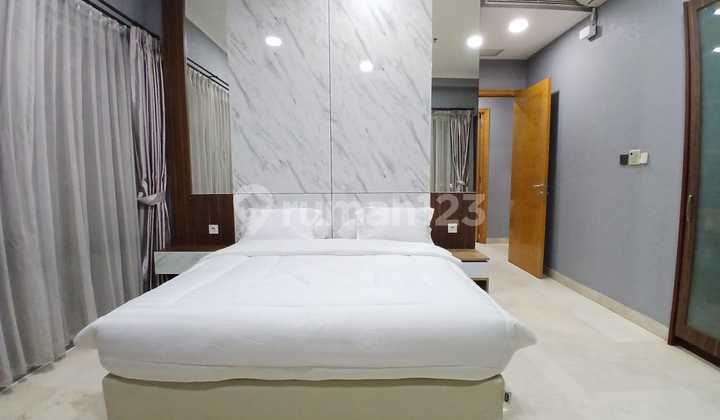 Disewa Senayan Residence 3 Bedroom Furnished  2