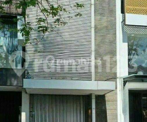 Dijual Ruko 3 Lantai Raya Bukit Darmo

 1