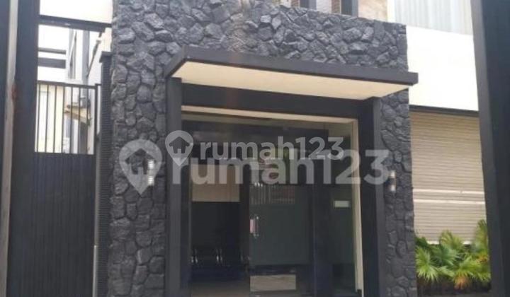 Dijual Gedung Kantor Siap Pakai di Sriwijaya Pusat Kota Surabaya