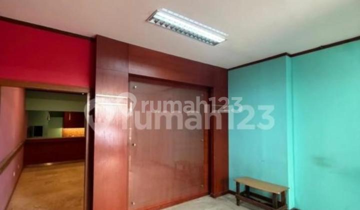 For Sale 4-Storey Shophouse Darmo Square Raya Darmo Opposite Maria School 2